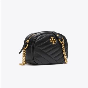 Tory Burch: KIRA CHEVRON SMALL CAMERA BAG